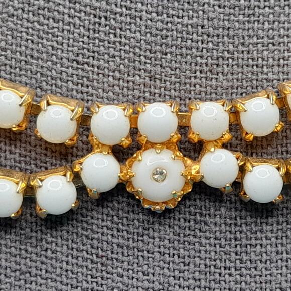 Vintage Milk Glass Beaded Choker Necklace, Gold Plated, 1960s, 15 1/2" - Picture 4 of 10